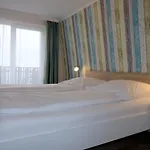 Zum Weissen Lamm Hotel
