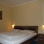 Hotel Zum Weissen Lamm 3*