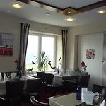Hotel Zum Weissen Lamm Rothenberg