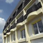 Zum Weissen Lamm Hotel