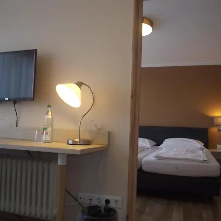 Zum Weissen Lamm Hotel 3*