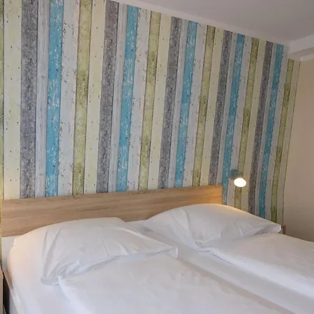 Zum Weissen Lamm Hotel