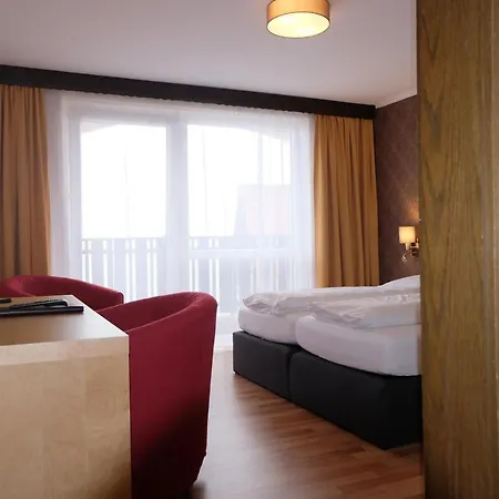 Hotel Zum Weissen Lamm 3*